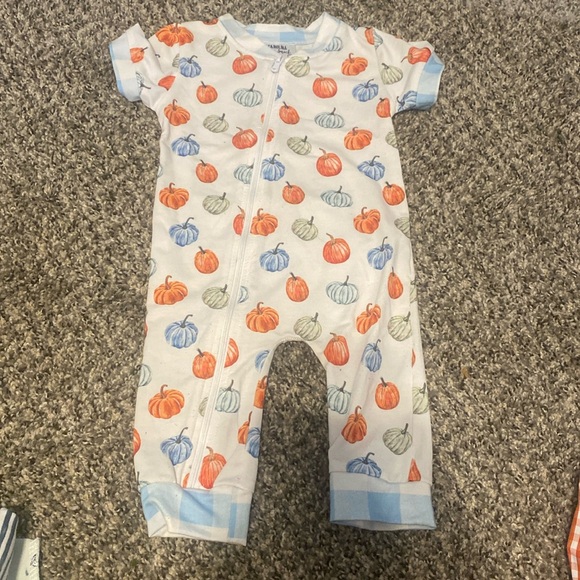 Infant Pumpkin Onesie - Picture 1 of 3